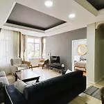 Lamartin Suite